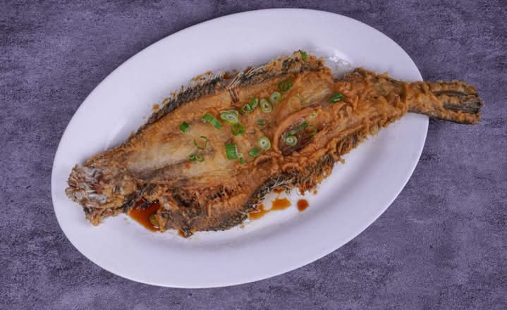 Crispy Pan-Fried Flounder (Whole)