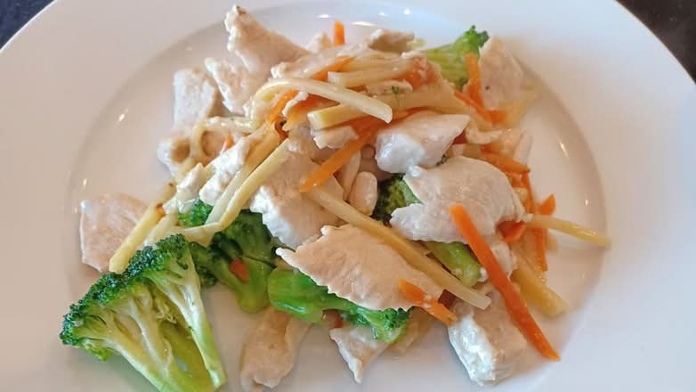 Chicken & Broccoli