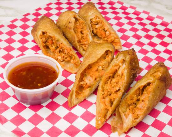 Siracha Chicken Eggrolls