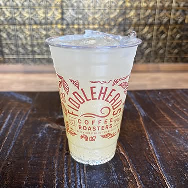 Peach Lemonade Spritzer