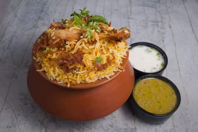 Chicken Bone-In Biryani