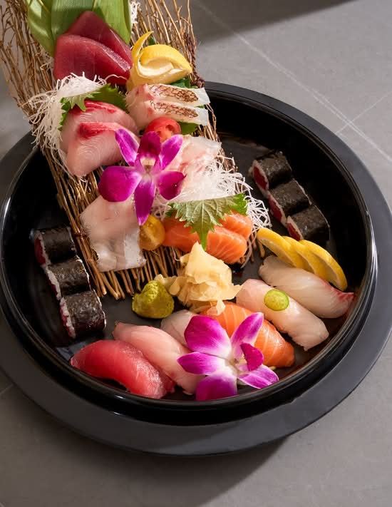 Sushi & Sashimi Combo