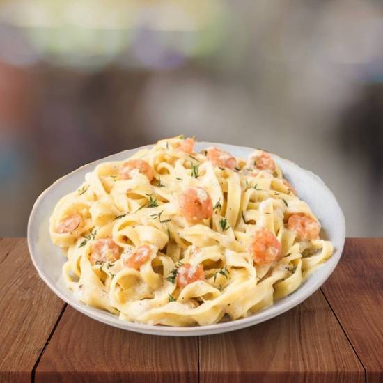 Pasta Alfredo con Camarones