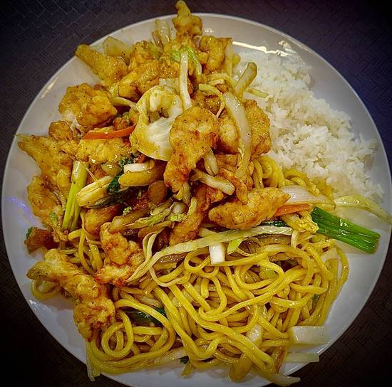 General Chao Chicken noodle and rice