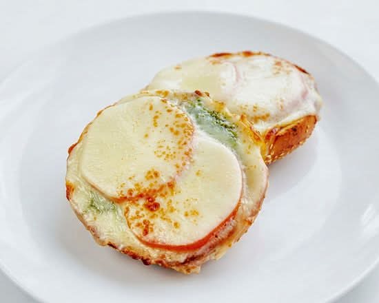 Melted Mozzarella Sandwich