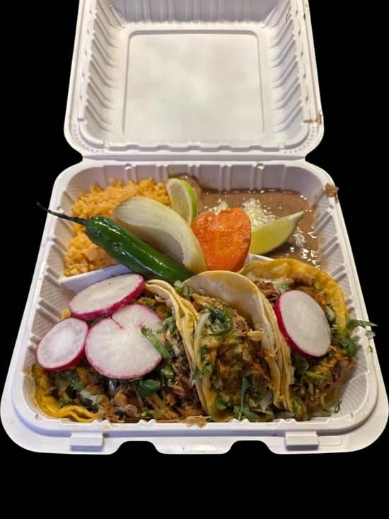 (#4) 4 Taco Combo Carnitas