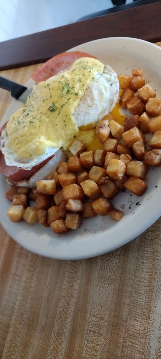 Eggs Benedict