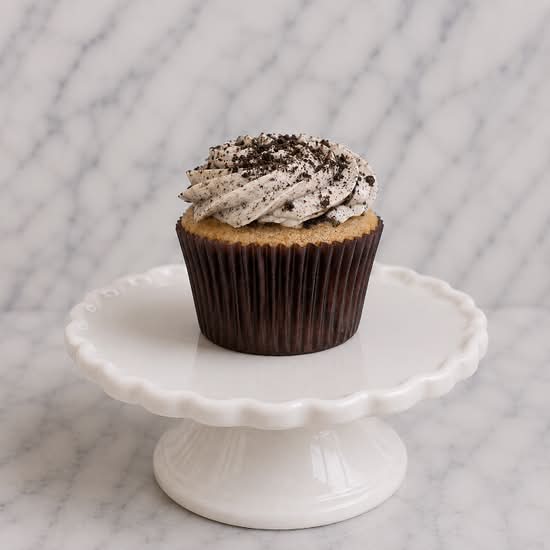 Regular Oreo Cupcake