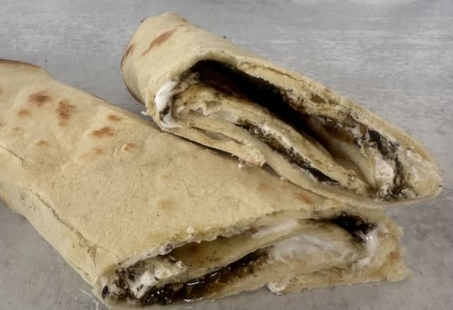 Zaatar Lebne Wrap