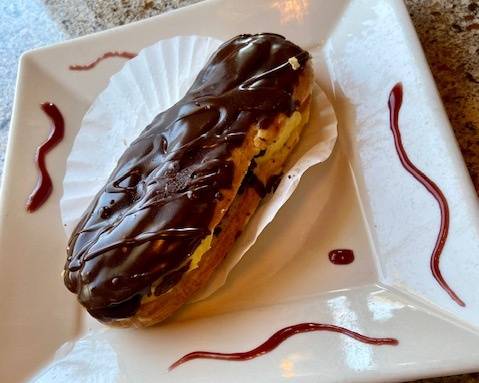 Custard Eclair