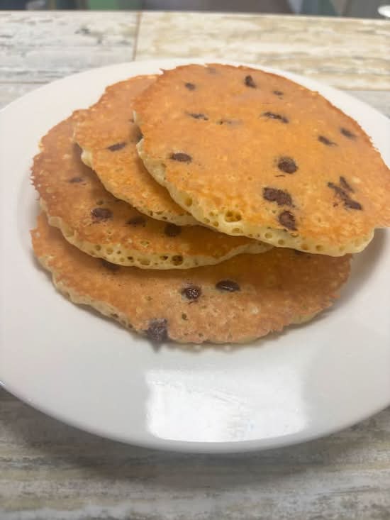 Chocolate Chip Pancakes (4 cakes)