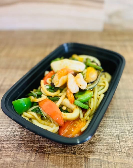U2. Udon Pad Kee Mao