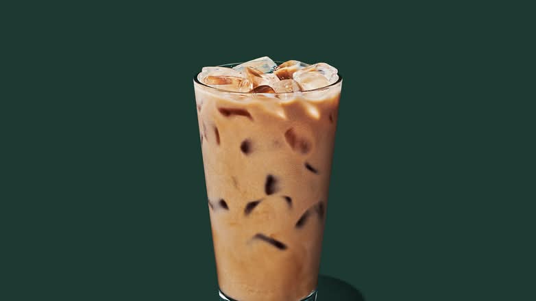 Iced Starbucks Blonde® Vanilla Latte