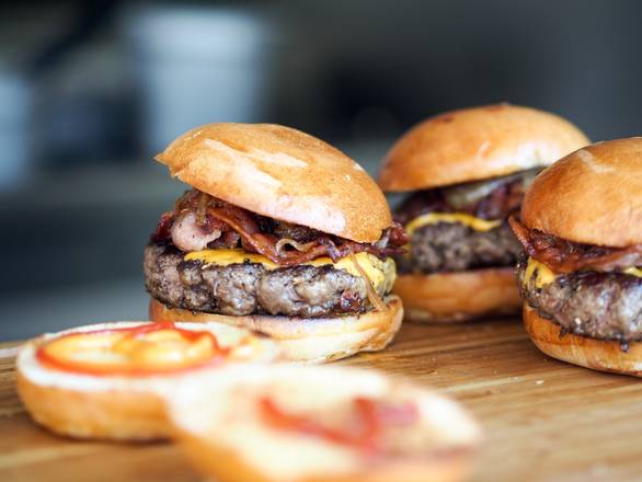 Bacon Cheeseburger