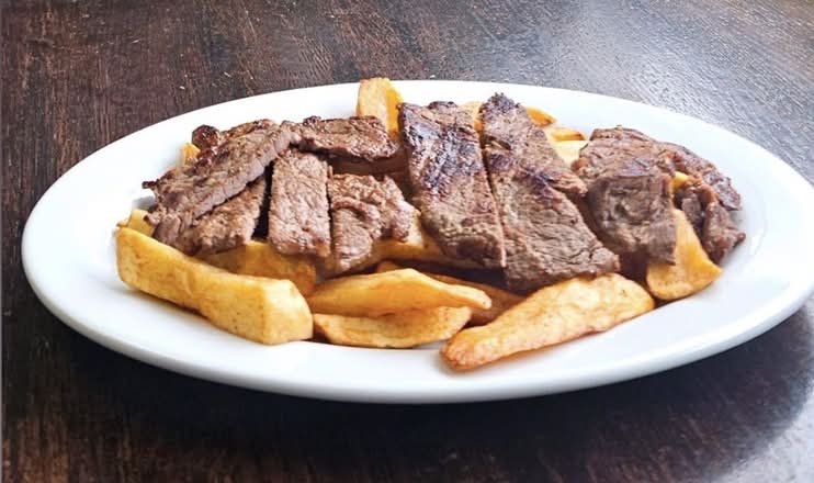 Trocitos de Carne Asada