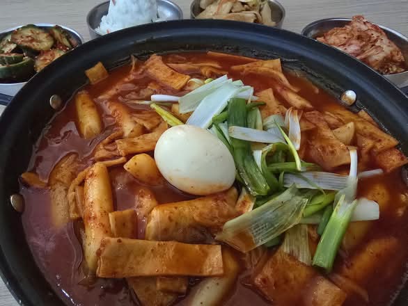 Spicy Rice Cake