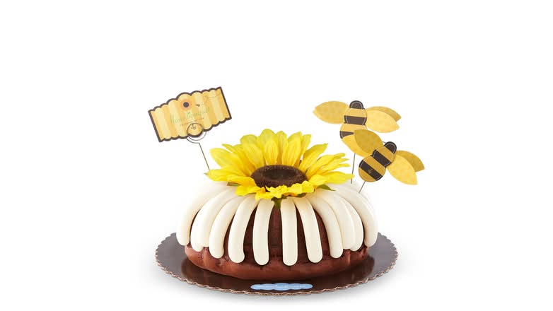 Flour Bouquet Big Decorated Bundt