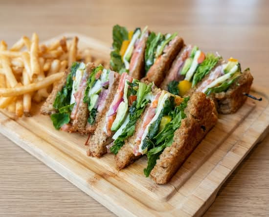 D'Nuez Veggie Club