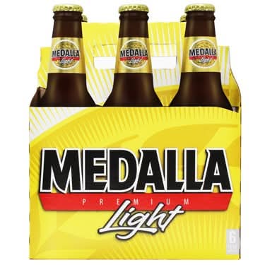 Medalla Light 12 onz Botella