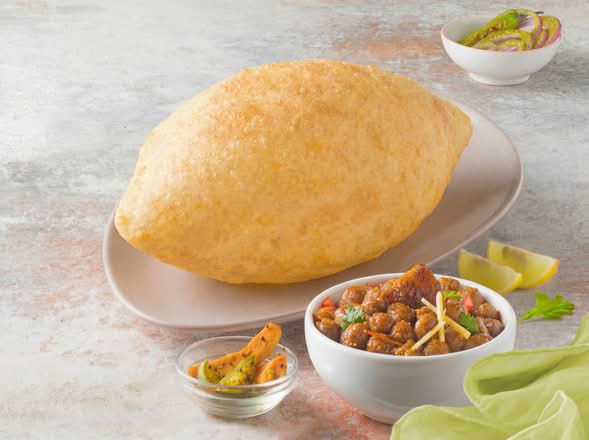 Chhole Bhatura (1Pc)