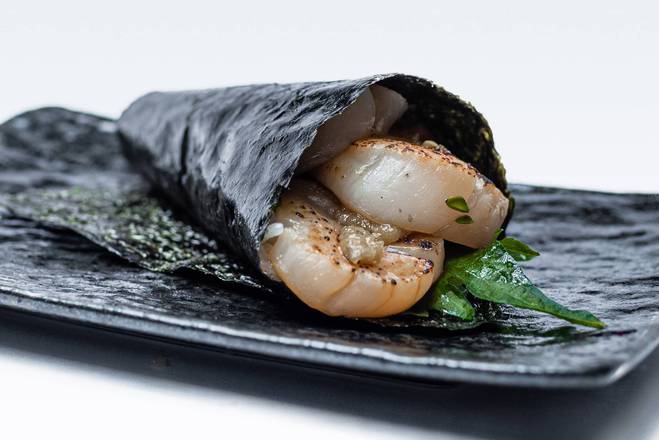 Seared Scallop Handroll