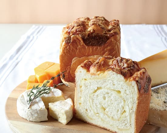 FIVE Cheese Shokupan