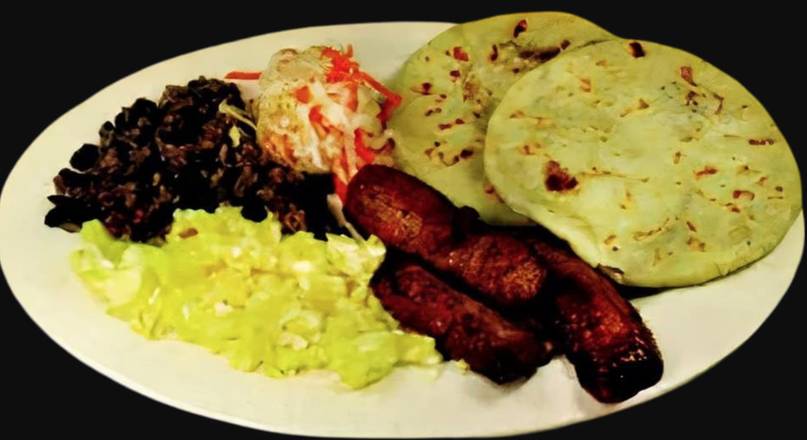 7. Huevo, 2 Pupusas