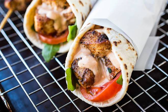 shish tawook pita
