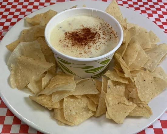 Chips & Queso