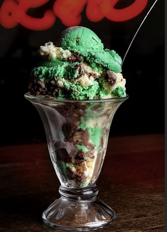 Spumoni (includes nuts)
