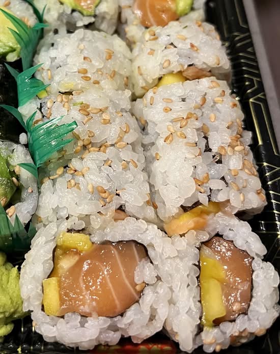 Salmon Mango Roll