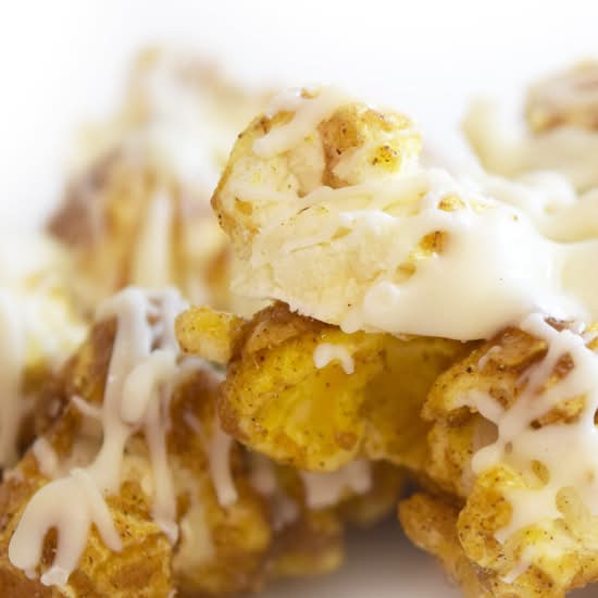 Cinnamon Roll Popcorn