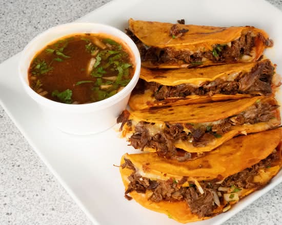 FOUR QUESABIRRIAS & CONSOME