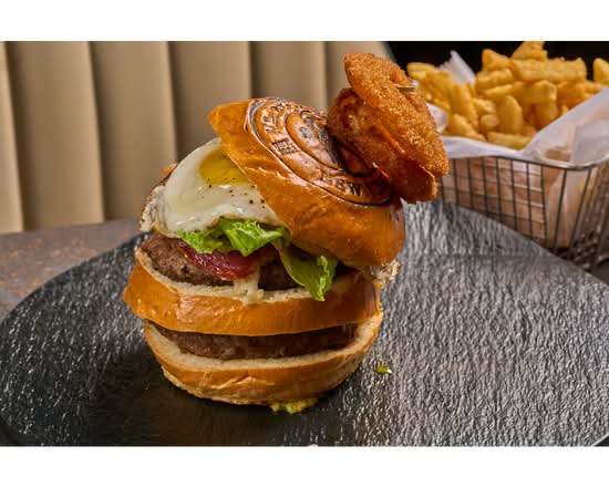 Le Massive Burger