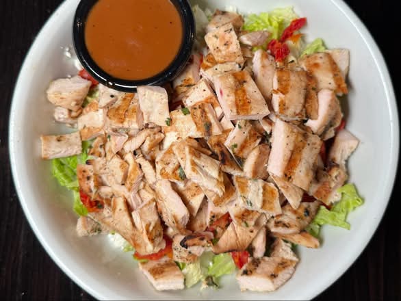Ravenna E Pollo salad
