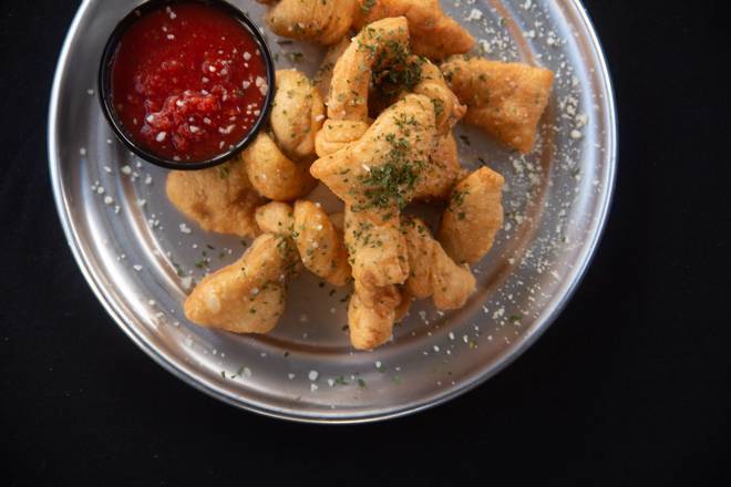 Garlic Knots (6)