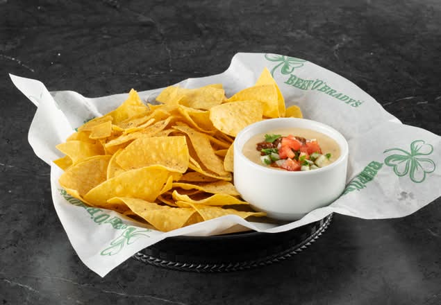 Chips & Chili Queso