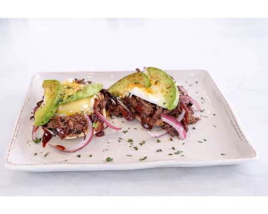 Brisket Benedict ⚡