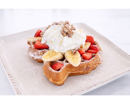 Strawberry Banana Walnut Waffle ⚡