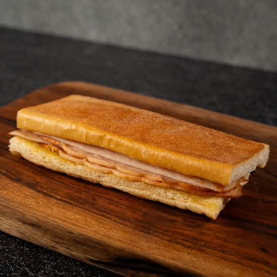 Pavo (Turkey Sandwich)