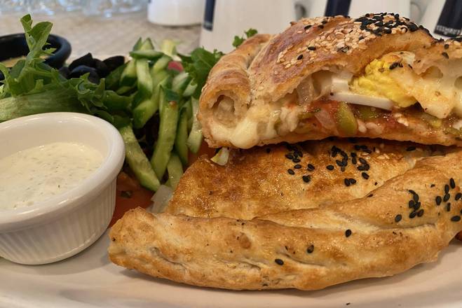CALZONE