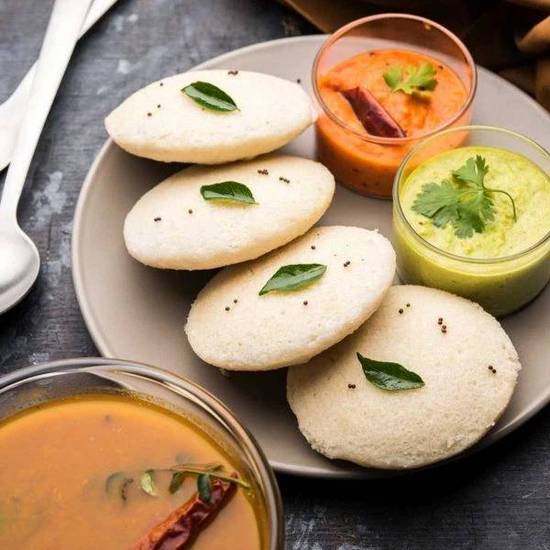 Idli Sambhar ( 4 pcs Idlis )