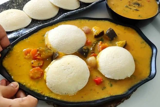 Idli Sambhar ( 3 pcs Idlis  )