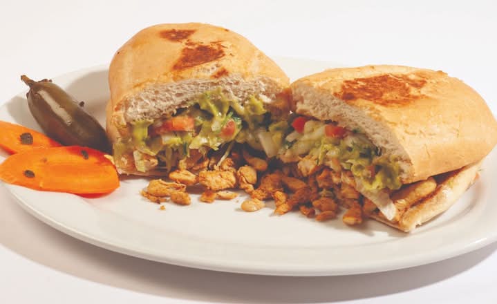 Pollo Asado Torta