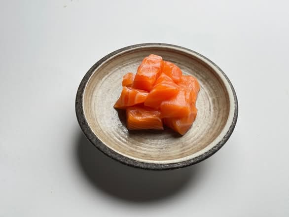 SALMON SASHIMI