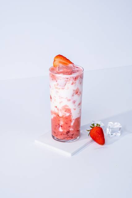 Strawberry Cloudy