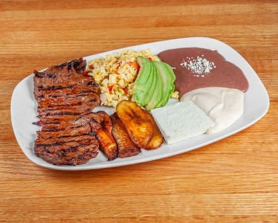 Desayuno Especial (Special Breakfast)