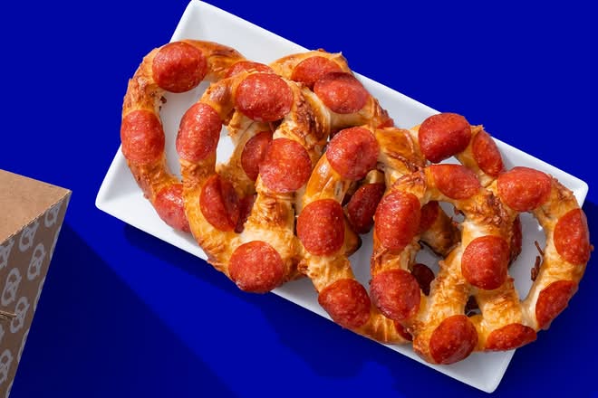 Pepperoni Pretzel Package