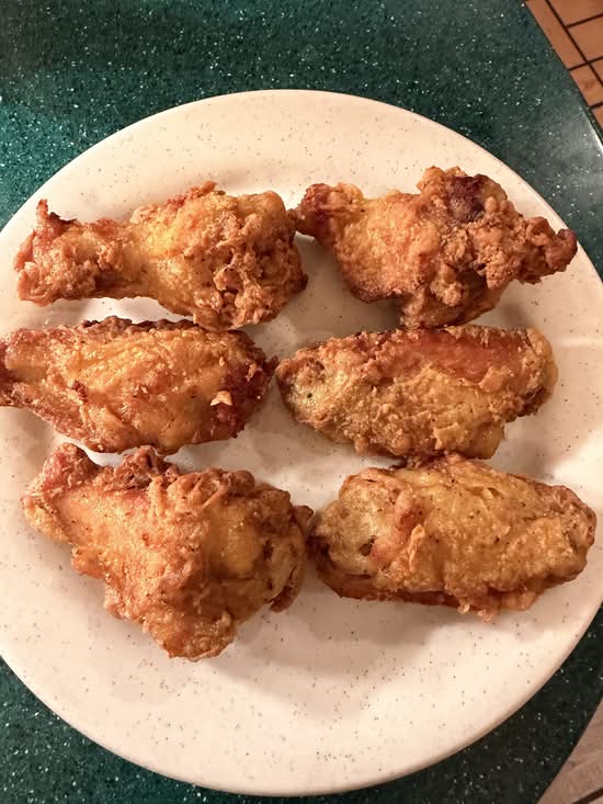 Fried Chicken Wings (4)