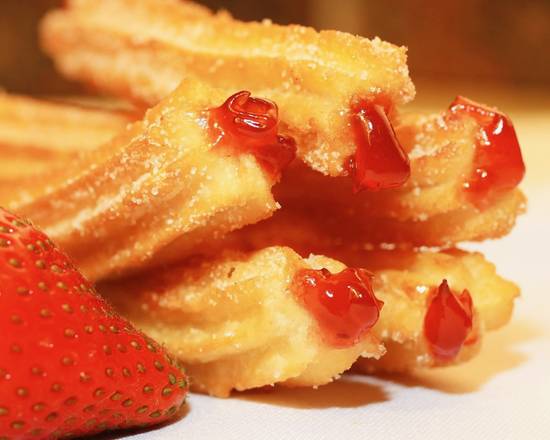 Churros Rellenos de Strawberry